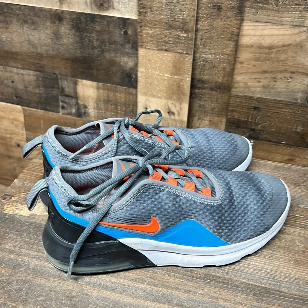 Nike Air Max Motion 2, Gray, Youth‎ Size 7Y, AQ2741-014
